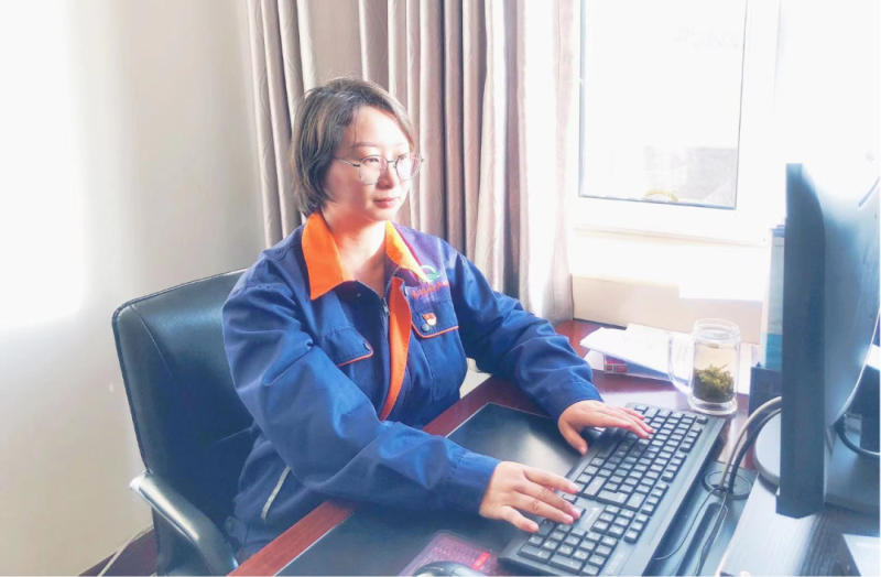 省物產(chǎn)集團(tuán)黨務(wù)工作者、先進(jìn)模范持續(xù)熱議黨的二十大精神（二）